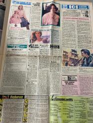 TERCÜMAN GAZETESİ İNCİ İLAVESİ DOĞUM GÜNÜ HEDİYESİ - 16 MART 1984 - 4 SAYFADIR -Yıldırım Gürses-Seda Sayın-Nurullah Ataç-Tekin Akmansoy-Leman Cıdamlı-Oktay Tybar-Gökhan Güney-Neşe Aksoy-Bülün Nazlıhan-Mete Atilla-Pearl S. Buck-Nevval Barlas-Dr. Kamiran Şenel-Halikarnas Balıkçısı-Sadık Mantık-Ziya Şafak-Ali Galip Altuncul-Yener Baras-Özer Altın-Fadima Buğra Seda ve Hoş Sada-Sesli sazlı yuvaya renk katıldı-Hırçın Kalpler-İki aşk arasında-Demode yakalı bluzlarınızı yenileyin-Dikkat parmaklarınız mikrop dolu-Saçlarınızı başınızı öne eğip öyle fırçalayın-Ömrü neler kısaltır-Aganta Burina Burinata-Çocuk annesine çok bağlıysa-El işleri ile içli köfte iç içe idi-Et lokantasında defile-Papağanlar kargalar mankenlerden daha çok ilgi topladı-Iraklı mankenler devlet memuru Kadın ve Ev-Sağlığımız ve Biz-Fatoş’la başbaşa-Üç soru üç cevap-Yazar Roman-Biz Kadınlar Genç Kızlar-İçimizdeki Satırlar-İnci Falınız Keloglan-Deli Cabbar-Çizen Ziya Şafak-Pasaklıgiller-Bay Ortadirek-Ali Galip Altuncul