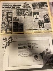 ŞEY HAFTALIK MAGAZİN GAZETESİ DOĞUM GÜNÜ HEDİYESİ  ( Turkish Newspaper ) - 16 OCAK 1988 -TAM TAKIM 12 SAYFADIR -Bahar Öztan-Bako-Ayşe-Haluk Bilginer-Neslihan Acar-Yaşar Alptekin-Selin Dilmen-Salih Güney-Zuhal Olcay-Suzan Avcı-Aydan Şener-Perihan Savaş-Bülent Ersoy-Gönül Tansel-Ahmet Sezgin-Bedia Akartürk-Nükhet Duru-Ferdi Özbeğen-Emrah-İpek Pınar-İsmail Hazar-Gönül Akkor-Orhan Eşen-Hüseyin Altın-Gülay Sezer-Durmuş Çiğdem-Hüner Coşkuner-Kamuran Akkor-Murat Çelik-Aslıhan-Hayri Şahin-Buhan Çaçan-Belkıs Akkale-Hüseyin Şubatlı-Tahsin İncir-Halit Yıldız-Sezen Altıntaş-Dürdane Yıldız-Dilberay-Ümit Tokcan-Filiz Erdem-Küçük Ahmet-Seyhan Tutan-Seyfettin Tomakin-Necla Akben-Halit Kınoğlu-Gülnur Yüce-Nizamettin Arıç-Rıza Günodoğu-İlhan Erten-Naim Aktaş-Metin Kaya-Çilekler-Erşan Tekin-Fikret Aslan-Tamer Kapadar-Abdullahu Okur-Mehmet Uslu-Güzel Hüseyin-Yasemin Başar-Yalçın Özden-Selami Şahin-Müslüm Gürses-Tüdanya-Hakkı Bulut-Yeliz-Ferdi Tayfur-Şener Şen-Prenses Banu-Aytaç Arman-Ender Kurt-Jose Dalma