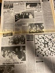 ŞEY HAFTALIK MAGAZİN GAZETESİ DOĞUM GÜNÜ HEDİYESİ  ( Turkish Newspaper ) - 16 OCAK 1988 -TAM TAKIM 12 SAYFADIR -Bahar Öztan-Bako-Ayşe-Haluk Bilginer-Neslihan Acar-Yaşar Alptekin-Selin Dilmen-Salih Güney-Zuhal Olcay-Suzan Avcı-Aydan Şener-Perihan Savaş-Bülent Ersoy-Gönül Tansel-Ahmet Sezgin-Bedia Akartürk-Nükhet Duru-Ferdi Özbeğen-Emrah-İpek Pınar-İsmail Hazar-Gönül Akkor-Orhan Eşen-Hüseyin Altın-Gülay Sezer-Durmuş Çiğdem-Hüner Coşkuner-Kamuran Akkor-Murat Çelik-Aslıhan-Hayri Şahin-Buhan Çaçan-Belkıs Akkale-Hüseyin Şubatlı-Tahsin İncir-Halit Yıldız-Sezen Altıntaş-Dürdane Yıldız-Dilberay-Ümit Tokcan-Filiz Erdem-Küçük Ahmet-Seyhan Tutan-Seyfettin Tomakin-Necla Akben-Halit Kınoğlu-Gülnur Yüce-Nizamettin Arıç-Rıza Günodoğu-İlhan Erten-Naim Aktaş-Metin Kaya-Çilekler-Erşan Tekin-Fikret Aslan-Tamer Kapadar-Abdullahu Okur-Mehmet Uslu-Güzel Hüseyin-Yasemin Başar-Yalçın Özden-Selami Şahin-Müslüm Gürses-Tüdanya-Hakkı Bulut-Yeliz-Ferdi Tayfur-Şener Şen-Prenses Banu-Aytaç Arman-Ender Kurt-Jose Dalma
