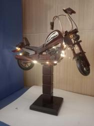 DEKORATİF AHŞAP MOTORSİKLET YENİ NESİL PERİ LEDLİ STANDLI