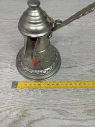 Eskilerden Kabartma İşçilikli Bakır Kapaklı Kahve Cezvesi