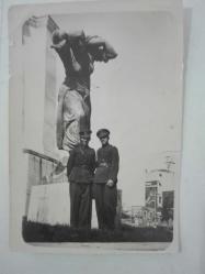 '' ANKARA Ulus Meydanında Zafer Anıtı ... '' Notlu, Siyah Beyaz Fotoğraf ( 6/9 cm. ) 1940'lar