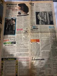 TERCÜMAN GAZETESİ İNCİ İLAVESİ DOĞUM GÜNÜ HEDİYESİ - 12 OCAK 1984 - 4 SAYFADIR -Ahmet Özhan-Mevlâna-Erol Bilgiç-Önder Koç-Yogi Maharishi-Bilge Gürsoy-Sibel Saygı-Arif Tunç-İpek Pınar-Mary Ann Taylor-Belma Aksun-Dr. Kınran Şenel-Fatoş-Mükerrem Kumbasar-Mine Acar-Nancy Reagan-Ronald Reagan-Dany Zeytinoğlu-Christopher Dean-Jayne Torvill-İlhan Engin-Erol Denli Dünyamız Aydınlandı Çalın Kardeşler Çalın-Musiki Gül Bahçesine Düşerse Gül Kokar-3. Selim’in Ayini TV İçin İcra Edildi-Dünyadaki Bunalımı Kaldıracağım-Sevmek mi Yaşamak mı-Bir Gazeteci Kızın Aşkı-Saçlarınıza Birkaç Fırça Darbesiyle Işık Katabilirsiniz-Yalan-Zatürree Nedir ve Tedavisi-Ben Dünyanın 1 Numaralı Kadınıyım-Buz Üstünde Aşk Danslarını Seyredeceğiz-Nancy Reagan’ın Albümünden Manyak-Yazan: İlhan Engin-Çizen: Erol Denli