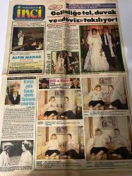 TERCÜMAN GAZETESİ İNCİ İLAVESİ DOĞUM GÜNÜ HEDİYESİ - 7 MART 1984 - 4 SAYFADIR -Lady Diana-Nuri Akıncı-Nuriye Cidamlı-Seyyar Bahriyeli-Neslihan Acar-Filiz Akın-Gökhan Güney-Yüksel Gözen-Nesrin Akalın-Hülya Muşanlı-Pearl S. Buck-Nesli Barlas-Dr. Kınran Şenel-Fatoş-Mualla Omay-Barbra Streisand-Jack Scalia-Victoria Principal-Rock Hudson-Burt Reynolds-Cüneyt Arkın-Müjde Ar-Cihan Ünal Gelinliğe Tel Duvak ve Döviz Takılıyor-Kraliçe Gelin Hanımı Uyardı Torunumu Şımartma-Hırçın Kalpler-Altın Makas-İki Aşk Arasında-Gösterişli Küpeler-Üstün Zekalı Çocuklarda İlk Belirtiler Bir Yaşında Görülebilir-İki Yüzlü Adam-Dünya Modası Deri Değiştiriyor-Mualla Omay Uzakdoğu’da Defile Sunacak-Biz Baba Oğul Gibiyiz-Pasaklıgiller Keloğlan-Yazan ve Çizen: Ziya Şafak-Pasaklıgiller-Yazan ve Çizen: Latif Demirci-Bay Ortadirek-Yazan ve Çizen: Oğuz Aral