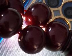 OSMANLI DÖNEMİ OBJEDEN YAPILMA HARİKA KOYU KIRMIZI MUHTEŞEM HAVŞALI SIKMA KEHRİBAR TESPİH ANTİK GÜMÜŞ PÜSKÜLLÜ 3DDD1R1 ÇOK NADİR