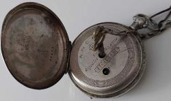 RUSYA OSMANLI DÖNEMİ EKCELLENTE MARKA ORİJİNAL ANTİK ANAHTAR KURMALI ZİNCİRLİ MUHTEŞEM BAKIMLI KAPAKLI GÜMÜŞ KASALI CEP SAATİ 1O1S1M1 ÇOK NADİR