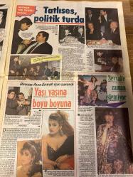 ŞEY HAFTALIK MAGAZİN GAZETESİ DOĞUM GÜNÜ HEDİYESİ  ( Turkish Newspaper ) - 9 ARALIK 1989 -TAM TAKIM 10 SAYFADIR -Nazan Şoray-Atila Özdemiroğlu-Müjde Ar-Uğur Yücel-İbrahim Tatlıses-Emrah-Binnaz Avcı-Seyyal Taner-Nejat Alp-Zeki Müren-Genco Erkal-Hülya Avşar-Ali Selma-Tarık Akan-Zuhal Olcay-Kadir İnanır-Hülya-Fikret Hakan-Ersan Tekin-Alaattin Dede-Saadet Gürses-Ferhan-Nevra Serezli-Nilüfer-Burçin-Serdar Gökhan-Ayşe Tunalı-Korkutan itiraflar-Günah kitabındaki ölümsüz sırlar-Sırlarım benimle ölmeyecek-Müzmin aşkta ilk sınav-Sürpriz ortaklık-Tatlıses politik turda-Yaşı yaşına boyu boyuna-Seyyal’e zaman işlemiyor-En büyük Kibariye mi-Coşkun ilk kez milli-Dinimize küfreden Müslüman olsa-Sanat güneşinden sürpriz kaset-Her şeye rağmen çok mutluyum-Erkeğinin yüzünü kızartıyor-Uyanık Ali’den şaşırtan cesaret-Selma’nın yakışıklı koruması-Şıklığınız için-Ve Tarık düşünce suçlusu-Öyle bir dünya ki olmuyor Sayın Akbulut-Bir cümleyle-Haftanın çizgisi Enflasyon