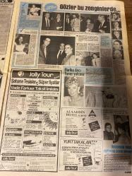 ŞEY HAFTALIK MAGAZİN GAZETESİ DOĞUM GÜNÜ HEDİYESİ  ( Turkish Newspaper ) - 22 TEMMUZ 1989 -TAM TAKIM 10 SAYFADIR -Kadir İnanır-Hülya Avşar-Fazilet-Nazime Zorlu-Bahar Öztan-Seyyal Taner-Mehmet Aydın-Aysel Gürel-Halil Ergün-Nilüfer-Bob Geldof-Mesut İktuğ-Meral Gökçe-Mine Koldaş-Nazan Şoray-Niyazi Yurtseven-Nurettin Sözen-Ahmet Özhan-Gülistan Sayılgan-Çeçilya-Murathan Mungan-Özdemir Erdoğan-Neriman-Harika Avcı-Sahika Tekand-Mahmud Kıvanç-Vural Simavi-Kenan Kaçan-Alaaddin-Hikmet Öktem-Mehmet Sürmeli-Ahmet Malliha Kenter-Kadir İnanır kadın arıyor-Hülya bana sahip çık-Boğulan Avşar kızına sarılıyor-Fazileti doğuran yazarın isyanı-Aşkı dört ayak üzerinde-Seyyal’i evlilik düşmanı yapan adam-Bakışlarla orgazm oluyorum-TRT’nin gözü Yeşilçam çöplüğünde-Çiftlikte bir yalnız adam-Penyelüks kıskandırdı-Sezen Aksu Evita’ya karşı-Bu çeşmenin suyu akmalı-Bu yıl patlama yaptık-Müzik dünyası gözyaşı döküyor-Korkuyu sindiren kaygı-Kadir’in sancısı kadından yana-Besle kargayı oysun gözünü-Evlenmeden doğura
