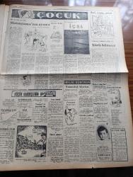Yeni Ulus Gazetesi - Turkish Newspaper - 7 Nisan 1954 - sahte demokratlar yazan Hüseyin Cahit Yalçın Başmakale - İsmet İnönü Malatya'ya bu sabah hareket ediyor - CHP Genel Başkanı ilk seçim konuşmasını yapacak - seçime yaklaşırken işçiler önemli kararlar alıyorlar - Mısır'da yeni tedbirler alınıyor - iktidarın kaç günü kaldı - 18 yaşında ateş gibi bir kız olan Jocelyn Britton artist olmak istiyor fotoğraf - Danıştay hapis cezası giyen belediye başkanlığına vazife yaptırılmamasını kararlaştırdı - Celal Bayar Ankara'da - DESPORTES takımı Ankara'ya geliyor - köylü Partisi genel başkanı Remzi Oğuz Arık yerine kim gelecek - aramızda yaşayamazsın filmi başrolde Reşit Gürzap Gülistan Güzey Park ve Sus sinemasında - Melike El Cemal Esenparkta - çocuk sayfası - küçük kardeşlerin köşesi - İnternational traktörlerin şampiyonu - Ankara İstanbul Radyosu Programı - Volfran Çamaşır Suyu - aşk ızdıraptır filmi Park sinemasında - leylaklar altında filmi Türkocağı Nilgün - Baykara'nın serüvenleri