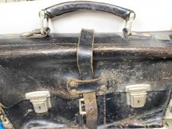 1930/1940'LARDAN ANTİKA DERİ EL ÇANTASI