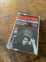 THEODORAKİS 86 - İSTANBUL KONSERİ (LİVANELİNİN KATILIMIYLA) - KASET