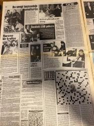 ŞEY HAFTALIK MAGAZİN GAZETESİ DOĞUM GÜNÜ HEDİYESİ  ( Turkish Newspaper ) - 2 KASIM 1990 -TAM TAKIM 10 SAYFADIR -Ahmet Kaya-Nazım Hikmet-Vera Yıldız-Yılmaz Güney-Nilüfer Öz-Leyla Soner-Neslihan Alkan-İpek Pınar-Nigar Uluer-Gönül Öner-Gönül Dener-Harika Avcı-Ercan Turgut-Adnan Senses-Kadir İnanır-Zuhal Olcay-Mualla Özbek-Canan Yaka-Ayfer Yalçın-Ahmet Kaya iltica edecek-Nazım Hikmet’in eşi Vera’nın gözdesi-Ali Noğaytürk-Adnan Şenses-Serma Türel-Saadet Gürsoy-Hülya Yalçın-Bayhan Süngü-Hüseyin Koç-Vehbi Koç-Haydar Altun-Güney Altun-Refet Duygu-Ezgi Şener-Süheyla Alkan-Ayşe Atakan-Mahmut Ayan-Gülay Altun-Ömer Koç-Hüsam Benço-Nazmi Koç-Semahat Arsel-Ferit Meriçten-Reyhan Karaca-Hüseyin Alkan-Mehmet Süha Şenol-Şule Koç-Saadet Gürsoy-Nihat Alper-Coşkun-Gülşen Sayın-Şeytanın büyük aşkı-Eski kocadan yeni baskın-Donsuzlar kol geziyor-Tavernacıların kucağındaki türbanlı-Sahnede film teklifi-Stüdyo FT’de anında görüntü-Fena alıştık-Gönül’den gönüllü mankenlik-Zuhal’in gizli yüzü-Kadir’in büyük ayıbı