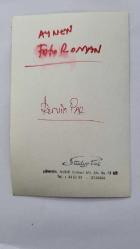 YEŞİLÇAM OYUNCUSU PERVİN PAR'IN ORİJİNAL FOTOĞRAFI - 13 x 8 cm EBADINDA - PERVİN PAR, STÜDYODA POZ VERİRKEN ÇEKİLMİŞ NET KALİTEDE BİR FOTOĞRAF. STÜDYO TAÇ