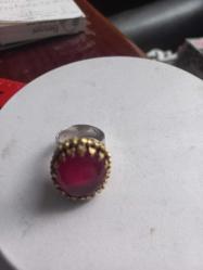 925 ayar  gümüş  Otantik yakut taşlı bayan yüzük  Çap 23-24  mm 23 gram