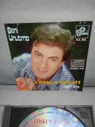 Cd Coşkun Sabah beni unutma aşığım sana albümü. Orijinal 1990 Pembe bandrollü dönem baskı albüm. Disk 10 üzerinden 9 sorunsuz çalışıyor koleksiyonluk