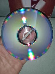 Cd Zeki Müren gözlerin doğuyor gecelerime. Orijinal Raks 1997 sarı bandrollü dönem baskı albüm. Disk 10 üzerinden 9.5 sorunsuz çalışıyor koleksiyonluk