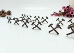 Antika Kaşık - Bıçak Resti - Orak Çekiç Temalı Metal Masa Üzeri Bıçak Çatal Koyacağı - Tutacak