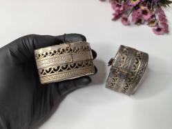 Metal Saklama Kutu - Çiçek İşçilikli Kapaklı Mini Kutu - Kapaklı Takı İlaç Kutusu - 2 Adet