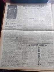 Yeni Ulus Gazetesi - Turkish Newspaper - 27 Şubat 1954 - Bir devlet adamı konuştu yazan Hüseyin Cahit Yalçın Başmakale - Cumhuriyet Halk Partisi'nin örnek tesanüdü - kurultay tam bir olgunluk ve anlayış havası içinde başarıyla devam ediyor - İsmet İnönü CHP kurultayında görüşmeleri takip ediyor fotoğraf - Koşucu Marquette bir millik yarışı birincilikle bitiriyor fotoğraf - İngiltere'de çocuklar arasında yapılan denizkızı yüzme müsabakasında birinciliği Celia Sandys kazandı fotoğraf - İstanbul limanını ve boğazı baştanbaşa buzlar kapladı - Sayın İnönü'nün nutku yazan Nihat Erim - General Edip Çiçekli Suriye'den Lübnan'a hareket etti - kadınlar Birliği toplantısı - Eskimolar çeviren Rahşan Ecevit Yazı Dizisi - Muhammed Ali'nin Nehru'ya sürprizi - İki Mayıs İki Zihniyet Yazan Vedat Dicleli - Yunan Gökü 1 NATO manevrası - devlet operamızın sanatkar ve rejisörlerinden Vedat Gürten Roma'da fotoğraf - Ordu futbol takımı - Fenerbahçe Galatasaray ve Beşiktaş Ankara'ya gelmek istiyor