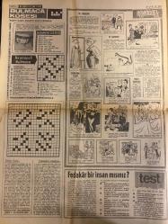 HAFTA SONU GAZETESİ DOĞUM GÜNÜ HEDİYESİ  ( Turkish Newspaper ) - 28 ARALIK 1967 -TAM TAKIM 8 SAYFADIR - Hülya Koçyiğit-Kuaför Demir-Figen Say-Gülgün Ok-Zeynep Aksu-Behiye Aksoy-M. Demirkıran-Sevim Tuna-Nesrin Sipahi-Mercan Adaklılar-Gönül Akkor-Peri Han-Zeki Müren-Ayten Alpman-Tülin Korman-Nilgün Arkın-Yılmaz Güney-Öztürk Serengil-Avni Dilligil-Türkan Şoray-Gönül Yazar-Erol Tezeren-Zeynep Tedü-Lüfen Par-Fatoş Güney-Selda Alkor-Nilüfer Aydan-Neriman Köksal-Ümit Yaşar-Zeki Müren-Cevad Ulunay-Jale Birsel Hülya Koçyiğit’in evliliği suya düştü-Figen Say ve Gülgün Ok sahne için yapılan cazip tekliflere hayır dediler-İsviçre’den telefonla evlenme teklifi aldı-Zeynep Aksu teklife evet deyip beyaz perdeyi terk ediyor-10 ses sanatkârı sahne kıyafeti için yarım milyon lira harcadı-Behiye Aksoy 80 bin lira-M. Demirkıran 70 bin lira-S. Çağlayan 6 elbise için 50 bin lira sarfetti-N. Sipahi’nin evdeki hesabı pazara uymadı-Rekor Zeki Müren 100 bin lira harcayan Müren onlar benim çocuğum diyor-Müzisyen
