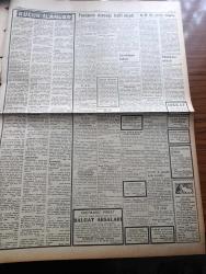 Ulus Gazetesi - Turkish Newspaper - 4 Mart 1958 - Büyük Millet meclisi'ndeki dövüş yazan Yakup Kadri Karaosmanoğlu Başmakale - Üsküdar vapuru kurbanlarının cenazeleri hazin bir törenle kaldırıldı fotoğraf - batık Üsküdar vapuru çıkarılacak - niçin facia - Kurtuluş yıldönümleri dolayısıyla radyodan konuşma yapılıyor mu - Üsküdar vapurunda  otobüsü kaçırdığı için görevine yetişemeyerek kurtulan Muzaffer Kılıçarslan fotoğraf - Üsküdar vapuru faciasının olacağı önceden belli miydi - üsküdar'dan Dün 23 ceset daha çıkarıldı - Ankara profesyonel Ligi'nde şampiyon takım bu hafta belli oluyor - Ulus Gazetesi 2 ay kapatılacak - Hüseyin Nail Kubalı üniversitede - Karapürçek yazan M. Sunullah Arısoy Yazı Dizisi - hem davacı hem Savcı hem de yargıç yazan Bülent Ecevit - Yapı Kredi Ankara Hacı Bayram şubesi 3 Mart 1958'de hizmete girdi - Ankara'da 24 saat sinema tiyatro programı - basından özetler - Üsküdar faciası fotoğrafları - bir gün önce yeri tespit edilen batık Üsküdar'a dalgıçlar indiriliyor