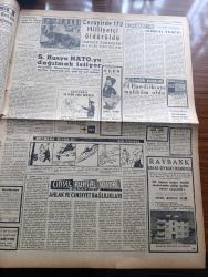 Ulus Gazetesi - Turkish Newspaper - 20 Nisan 1957 - Bir olgunlaşma eseri yazan Hüseyin Cahit Yalçın Başmakale - Yunan hariciyesi Adnan Menderes'in nutkunu inceledi - Afganistan başbakanı Altes Serdar Davut Han Afgan sefaretinde kabul resminde Kasım Gülekle fotoğraf - Türk Amerikan derneği mensupları iftar sofrasında Fotoğrafı - Daily Telegraph'ın Kıbrıs'a dair yazısı - köy  enstitüleri ile öğretmen okullarında eşit şartlar - İzmir'de bugünkü at yarışları - inek Bayramı fotoğraf - Devlet kuşu yazan Orhan Kemal Yazı Dizisi - neden filozof yok yazan H. Nimetullah Öztürk - Sovyet Rusya NATO'yu dağıtmak istiyor - Kıssai Yusuf yazan Yakup Kadri Karaosmanoğlu - Ankara'da 24 saat sinema tiyatro programı - yasak aşk yazan W. Somerset Maugham Yazı - Merkez hakem komitesi üyesi Adnan Akın hakkında tahkikat açılacak - İstanbul'un çetin cevizi Beykoz Hacettepe ve Ankaragücü ile oynayacak - 23 Nisan boks Kupası - Garanti Bankası - kaleci Cemal noterden kaçırıldı - Uhu herşeyin mürekkebi