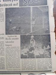 Ulus Gazetesi - Turkish Newspaper - 20 Nisan 1957 - Bir olgunlaşma eseri yazan Hüseyin Cahit Yalçın Başmakale - Yunan hariciyesi Adnan Menderes'in nutkunu inceledi - Afganistan başbakanı Altes Serdar Davut Han Afgan sefaretinde kabul resminde Kasım Gülekle fotoğraf - Türk Amerikan derneği mensupları iftar sofrasında Fotoğrafı - Daily Telegraph'ın Kıbrıs'a dair yazısı - köy  enstitüleri ile öğretmen okullarında eşit şartlar - İzmir'de bugünkü at yarışları - inek Bayramı fotoğraf - Devlet kuşu yazan Orhan Kemal Yazı Dizisi - neden filozof yok yazan H. Nimetullah Öztürk - Sovyet Rusya NATO'yu dağıtmak istiyor - Kıssai Yusuf yazan Yakup Kadri Karaosmanoğlu - Ankara'da 24 saat sinema tiyatro programı - yasak aşk yazan W. Somerset Maugham Yazı - Merkez hakem komitesi üyesi Adnan Akın hakkında tahkikat açılacak - İstanbul'un çetin cevizi Beykoz Hacettepe ve Ankaragücü ile oynayacak - 23 Nisan boks Kupası - Garanti Bankası - kaleci Cemal noterden kaçırıldı - Uhu herşeyin mürekkebi