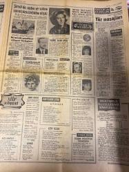 HAFTA SONU GAZETESİ DOĞUM GÜNÜ HEDİYESİ  ( Turkish Newspaper ) - 17 TEMMUZ 1969 -TAM TAKIM 10 SAYFADIR - Yeni Çıkan Plaklar Listesi - Orhan Şener-Tanju Gürsu-Türkan Şoray-Sevim Çağlayan-Feridun Çölgeçen-Hülya Koçyiğit-Engin Çağlar-Zeki Müren-Nebahat Çehre-Demir-Ayşe Pekin-Yusuf Nalkesen-Fatma Girik-Beniye Aksoy-Tülin Elgin-Yaşar Özel-Oktay Tem-Sevinç Pekin-Ayhan Işık-Ferda Ferdağ-Avni Anıl-Sadi Hoşses-Muzaffer Sökmen-Saad Hoşses-Nil Sayar-Sevgi Sun-Gülen Akalın-Sevtap Yurdunur-Ruhan Deniz-Tayfun-Kerem Güney-Ediz Onay-Saadet Sun-Aris San-Veronika-Buziki Erol-Sadun Aksüt-Yurdanuş-Erişleş Goncaşin-Safiye Ayla-Şengülen-Besim Hoşses-Nevzat Yalçın-Mualla Mukadder-Gönül Seval-Saime Gül-Melek Göksel-Suat Aydın-Müjdat Şükrü-Şükrü Yalman-Cavit Endoğdu-Fikri Bengi-Şükriye Anday-Müslim Çelik-Aliye Kalfa-Ahmet Ayhan-Sabahat Arslan-Fahri Aslan-Cahit Ençoldu-Ayşe Dürer-Nejat Akın-Tayfur Yudagm-Süheyl Karalı-Orhan Çelik-Hüseyin Arslan-Türkan Demirel-Hamide Ataman-Orhan Çelik-Hüseyin Arslan-Güner Kalfa