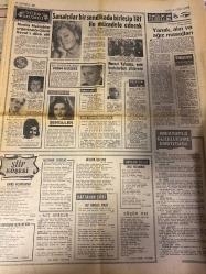 HAFTA SONU GAZETESİ DOĞUM GÜNÜ HEDİYESİ  ( Turkish Newspaper ) - 17 TEMMUZ 1969 -TAM TAKIM 10 SAYFADIR - Yeni Çıkan Plaklar Listesi - Orhan Şener-Tanju Gürsu-Türkan Şoray-Sevim Çağlayan-Feridun Çölgeçen-Hülya Koçyiğit-Engin Çağlar-Zeki Müren-Nebahat Çehre-Demir-Ayşe Pekin-Yusuf Nalkesen-Fatma Girik-Beniye Aksoy-Tülin Elgin-Yaşar Özel-Oktay Tem-Sevinç Pekin-Ayhan Işık-Ferda Ferdağ-Avni Anıl-Sadi Hoşses-Muzaffer Sökmen-Saad Hoşses-Nil Sayar-Sevgi Sun-Gülen Akalın-Sevtap Yurdunur-Ruhan Deniz-Tayfun-Kerem Güney-Ediz Onay-Saadet Sun-Aris San-Veronika-Buziki Erol-Sadun Aksüt-Yurdanuş-Erişleş Goncaşin-Safiye Ayla-Şengülen-Besim Hoşses-Nevzat Yalçın-Mualla Mukadder-Gönül Seval-Saime Gül-Melek Göksel-Suat Aydın-Müjdat Şükrü-Şükrü Yalman-Cavit Endoğdu-Fikri Bengi-Şükriye Anday-Müslim Çelik-Aliye Kalfa-Ahmet Ayhan-Sabahat Arslan-Fahri Aslan-Cahit Ençoldu-Ayşe Dürer-Nejat Akın-Tayfur Yudagm-Süheyl Karalı-Orhan Çelik-Hüseyin Arslan-Türkan Demirel-Hamide Ataman-Orhan Çelik-Hüseyin Arslan-Güner Kalfa