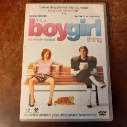 KIZ ERKEK MESELESİ - IT'S A BOY GIRL THING - ORJINAL BANDROLLU