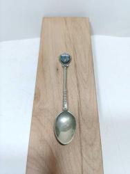 K31----GÜMÜŞ KAPLAMA MİNELİ EFES HATIRA ÇAY KAŞIĞI