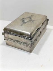 P88-----ALMAN GÜMÜŞÜ ÇOK ŞIK YAŞLI TAKI KUTUSU