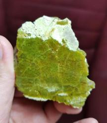 Yeşil Opal Çifti: Duygusal Denge İçin Doğal Şifa Kristali Muhteşem Koyu Yeşil - Ağırlık: 110g - Benzersiz Koleksiyonluk Nadir Parça Kütle