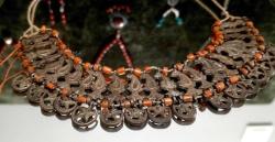 MERCAN TAŞLI OSMANLI GÜMÜŞ KOLYE GERDANLIK UZUNLUK 19 CM ESKİLİĞİNDEN YER YER EKSİK KISIMLARI MEVCUT