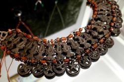 MERCAN TAŞLI OSMANLI GÜMÜŞ KOLYE GERDANLIK UZUNLUK 19 CM ESKİLİĞİNDEN YER YER EKSİK KISIMLARI MEVCUT