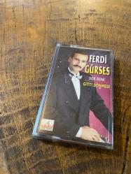 FERDİ GÜRSES - SOR BENİ / GİTTİ DÖNMEDİ - KASET