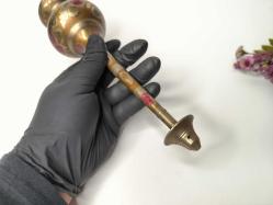 Eskilerden Gülebdan - Eski Çiçek Desenli Pirinç Gül Suyu Şişesi - Kalem İşi Gülebdan - Büyük Boy