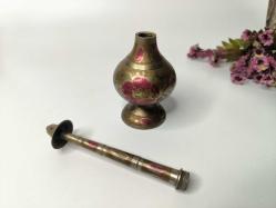 Eskilerden Gülebdan - Eski Çiçek Desenli Pirinç Gül Suyu Şişesi - Kalem İşi Gülebdan - Büyük Boy