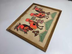 Antika HOROZ Kanaviçe - Ahşap Çerçeveli Cam Kaplamalı El İşi Kanaviçe - Tablo - Duvar Dekoru