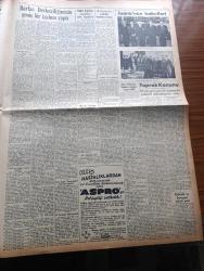 Ulus Gazetesi - Turkish Newspaper - 14 Mart 1950 - sel felaketinden çıkan dersler yazan Profesör Doktor Yavuz Abadan Başmakale - devlet planı üzerinde hükümet çalışmaları ilerliyor - Üstte Cumhurbaşkanı İsmet İnönü kars heyetiyle altta Ulukışla ve gündüzbey heyetleriyle Fotoğraflar - Cemil Sait Barlas devletçiliğimizin geniş bir izahını yaptı - yeni gelen sigara makineleri - Türk Hava kurumunda dünkü toplantı - Sınai kalkınma Bankası statüsü kabul edildi - Merkez Bankası umum müdürü Sadi Bekter fotoğraf - Türk hekimliğinin bir başarısı daha yazan Peyami Safa - Uçan gölgeler yazan Server Bedi Yazı Dizisi - Türk öğrencilerini Irak Kralı Naibi kabul etti - Reşit Paşa'nın türbesi açıldı - Yankee Paşa yazan Edison Marshall yazı dizisi - 18 Mart Çanakkale zaferi için tören yapılacak - Mualla Gökçay Bomonti aile saz salonunda - hemşire Nimet yazan Azmiye Hami Güven Yazı Dizisi - Hamiyet Yüceses ve üstad Hakkı Derman Ankara Vefa gençlik kulübü yararına büyük sinemada konser verecek