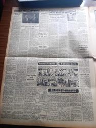 Ulus Gazetesi - Turkish Newspaper - 14 Ekim 1953 - ya sükut ya küfür yazan Hüseyin Cahit Yalçın Başmakale - Ankara Dün Başkent oluşunun 30. Yılını kutladı fotoğraflar - Suriye Türk mallarına el koyuyor - İşte vesika Celal Yardımcı hala inkar edebilecek mi - Devlet Bakanı Celal Yardımcının Ağrıda dini politikaya alet ederek işlediği suç - Churchill çekilmiyor - Adnan Menderes'in kulakları çınlasın - sözleşmeyi çiğneyen parti yazan Nihat Erim - Fenerbahçe İngiliz takımı  Bristol'e 7 4 yenildi - CHP'li gençler Hasanoğlan'ı ziyaret ettiler - muhafazakarlar Kongresi yazan Ahmet Şükrü Esmer -  Windsor Dükü golf maçında fotoğraf - norveç'te gene sosyalistler seçimi kazandı - Ertuğrul Sadi Tek son piyeslerinden birinde fotoğraf - eskrim milli takım seçmeleri - Mithatpaşa  stadı'nda Beşiktaş Adalet Maçı - dünya basınından karikatürler - Tıp aleminde bir tartışma kuşpalazı ve boğmaca aşıları zararlı mıdır - çocuk sayfası - Ankara'nın meşhur kadın berberi Hollywood Selahattin - Tablet Vikodin
