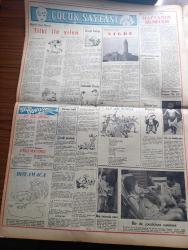 Ulus Gazetesi - Turkish Newspaper - 14 Ekim 1953 - ya sükut ya küfür yazan Hüseyin Cahit Yalçın Başmakale - Ankara Dün Başkent oluşunun 30. Yılını kutladı fotoğraflar - Suriye Türk mallarına el koyuyor - İşte vesika Celal Yardımcı hala inkar edebilecek mi - Devlet Bakanı Celal Yardımcının Ağrıda dini politikaya alet ederek işlediği suç - Churchill çekilmiyor - Adnan Menderes'in kulakları çınlasın - sözleşmeyi çiğneyen parti yazan Nihat Erim - Fenerbahçe İngiliz takımı  Bristol'e 7 4 yenildi - CHP'li gençler Hasanoğlan'ı ziyaret ettiler - muhafazakarlar Kongresi yazan Ahmet Şükrü Esmer -  Windsor Dükü golf maçında fotoğraf - norveç'te gene sosyalistler seçimi kazandı - Ertuğrul Sadi Tek son piyeslerinden birinde fotoğraf - eskrim milli takım seçmeleri - Mithatpaşa  stadı'nda Beşiktaş Adalet Maçı - dünya basınından karikatürler - Tıp aleminde bir tartışma kuşpalazı ve boğmaca aşıları zararlı mıdır - çocuk sayfası - Ankara'nın meşhur kadın berberi Hollywood Selahattin - Tablet Vikodin