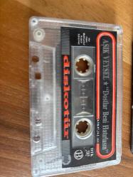 Aşık Veysel Dostlar Beni Hatırlasın