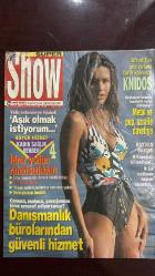 HÜRRİYET YENİ SUPER SHOW DERGİSİ - SAYI : 37 - 28 KASIM 1993 - YELİZ - ÖMÜR GEDİK - AYLA CULLU - SİMGE MUTLU - YÜKSEL TÜZÜN - CATHERINE DENEUVE - CLAUDIA SCHIFFER - KIM BASINGER - STEFFI GRAF - CHER - ISABELLA ROSSELLINI - SIGOURNEY WEAVER - CINDY CRAWFORD - KATHLEEN TURNER - MICHELLE PFEIFFER - DOLLY PARTON - SEYYAL TANER - BENGALLİ BAUL ŞARKICILARI  YELİZ EVLENMEYE TÖVBELİ: “AŞIK OLMAK İSTİYORUM” - KADIN SAĞLIK REHBERİ: İDRAR YOLLARI ENFEKSİYONLARI - DANIŞMANLIK BÜROLARINDAN GÜVENLİ HİZMET - KNIDOS GEZİSİ - ARAÇTA MÜZİK VE TEHLİKE - HAYVAN BAKIMI: KÖPEKLERDE BİTLENME - AYLA CULLU VE BEBEK BAKIMI - YÜKSEL TÜZÜN’DEN HİZMET SEKTÖRÜ UYARILARI - BIYIK TURİSTİK OLDU - ÜNLÜ MODELLERİN VE SANATÇILARIN “KUSUR” İTİRAFLARI - SEYYAL TANER’İN KASETİ - TÜRK KANANLARI BELGESELİ - AVRUPA’DA BAUL ESİNTİLERİ - TOM CRUISE - NICOLE KIDMAN - MURAT BARDAKÇI - ORHAN VELİ - SAMİM ARIKSOY - FUAT AZGUR - ABDÜLBAKİ GÖLPINARLI  TOM CRUISE “SON ON YILIN EN İYİ AKTÖRÜ” SEÇİLDİ - NICOLE KIDMAN İLE ÖDÜL  - 46 SAYFA