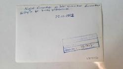 TÜRKİYE'DE İLAÇ SANAYİSİNİN KURUCULARINDAN MEHMET NEJAT FERİT ECZACIBAŞI'NIN ORİJİNAL 2'Lİ FOTOĞRAF SETİ - 18 x 12 cm EBADINDA - NEJAT ECZACIBAŞI, ECZACIBAŞI HOLDİNG'İN 40. KURULUŞ YIL DÖNÜMÜNDE ŞAKİR ECZACIBAŞI, BÜLENT ECZACIBAŞI ve MELİH ECZACIBAŞI'YLA BİRLİKTE PASTA KESERKEN ÇEKİLMİŞ 2 FARKLI KARE, KASIM 1982