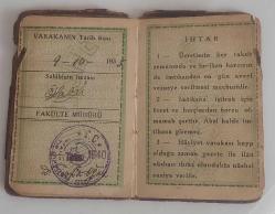 Eyüp Sabri Akyürek'e ait İstanbul Üniversitesi Tıp Fakültesi Talebesine Mahsus Hüviyet Varakası (Öğrenci kimlik belgesi) 1940