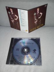 Cd Sezen Aksu 88 albümü. Orijinal. Sarı bandrollü Dönem baskı fono müzik. Disk ve kartonet tertemiz. Sorunsuz çalışıyor. Koleksiyonluk