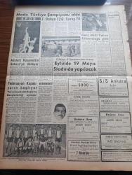 Ulus Gazetesi - Turkish Newspaper - 1 Nisan 1958 - köylü vergileri arttırılacak - muhtar ve ihtiyar meclisi seçimi 4 yılda bir yapılacak - İstanbul'da imar kazması şehzadebaşı'ndaki dükkanlara da vuruldu  fotoğraf - Kruşçef kabinesi - İkinci İnönü zaferininin yıldönümü - Merzuka Akçam Balıkesir cezaevi'ne götürülmek üzere istasyona getirildiği sırada - ekmek simit ve unlu maddeler işçileri kongresinde hayat pahalılığından dert yanıldı fotoğraf - Birleşik Arap Cumhuriyeti İsrail'i şikayet etti - Karapürçek yazan M. Sunullah Arısoy Yazı Dizisi - konferans mı temaşa mı yazan Ahmet Şükrü Esmer - Ankara'da 24 saat sinema tiyatro programı - basından özetler - Fenerbahçe Galatasaray maçının rövanşı Eylül'de 19 Mayıs stadında yapılacak - adaletli Hüseyin Ankara'ya dönüyor - Fenerbahçe Galatasaray basketbol maçında Can Bartu'nun basketi  fotoğraf - basketbolda moda Türkiye şampiyonu oldu - Genç milli takım lüksemburg'a gitti - İnci sineması Cebeci caddesi'nde pek yakında hizmete girecektir