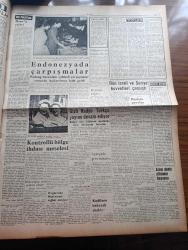 Ulus Gazetesi - Turkish Newspaper - 31 Mart 1958 - Çubuklu barajı'nda dün büyük Bir tehlike önlendi - Ankaragücü stadı'nda Galatasaray 1 Fenerbahçe 1 fotoğraf - İngiliz hükümeti son kararında direniyor Kıbrıs'ta Türk uçaklarına konan kayıtlar henüz kaldırılmadı - sendika başkanları toplanıyor - Bulganin'in yeni görevi - Tabipler Bankası yönetmeliği hazır - İsrail ve Suriye Kuvvetleri çarpıştı - Cumhuriyetçi Millet Partisi Hürriyet İle birleşmek istediğini açıkladı - Karapürçek yazan M. Sunullah Arısoy Yazı Dizisi - gizli Radyo Türkçe yayına devam ediyor - İspanya'da grev durumu - Ankara'da 24 saat sinema tiyatro programı - 12.000 meraklının 137.080 lira ödeyerek takip ettiği maç Galatasaray Fenerbahçe - Metin Oktay'ın golü fotoğraf - Fenerbahçe kalecisi Şükrü'nün müdahalesi fotoğraf - Türkiye basket şampiyonasında Fenerbahçe ve Galatasaray Galip - Ömer Besim koşusu - Gençlerbirliği kasımpaşa'ya 3-1 yenildi - evlat filmi Dörtyol Melek ve Dışkapı şan sinemasında - Raybank
