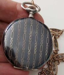 İSVİÇRE VİALUX RETART MARKA ORİJİNAL ANTİK KURMALI MUHTEŞEM BAKIMLI KÖSTEKLİ GÜMÜŞ KASA VE KAPAK CEP SAATİ VV2JJ2R ÇOK NADİR